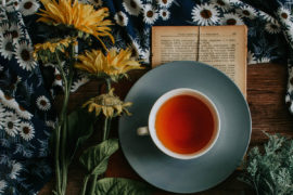 「ノンカフェインなら飲んでいいの?」妊娠中にOKな飲み物一覧をチェック!